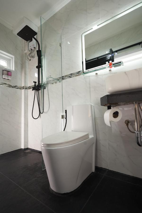 Thonglor Suites Hotel Bangkok Luaran gambar