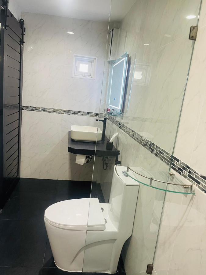 Thonglor Suites Hotel Bangkok Luaran gambar