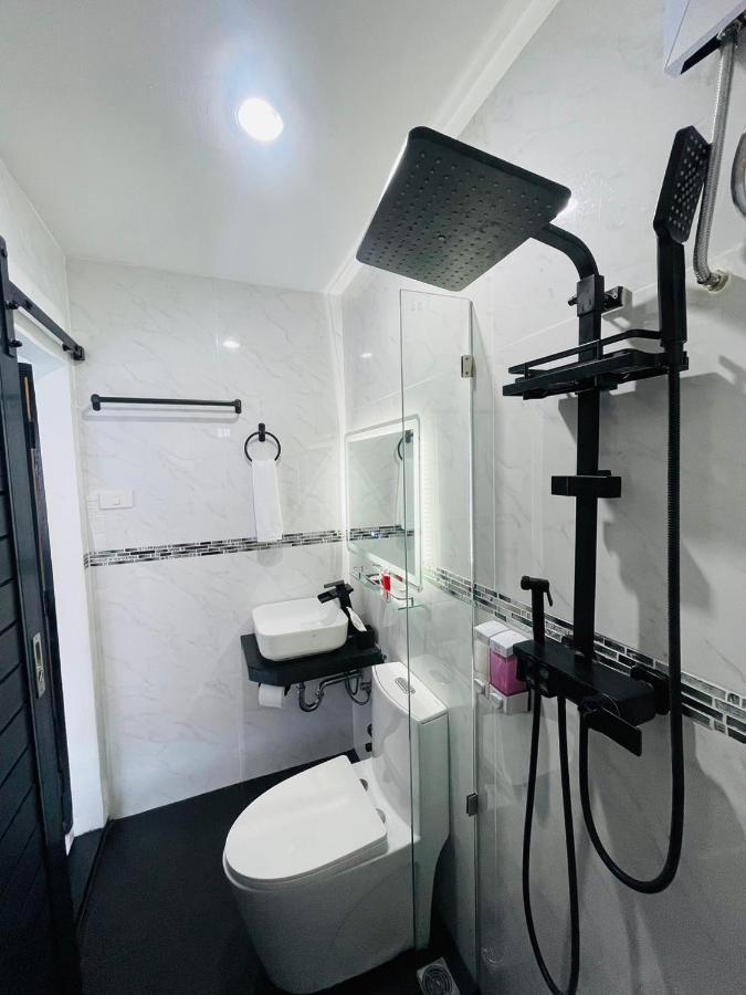 Thonglor Suites Hotel Bangkok Luaran gambar
