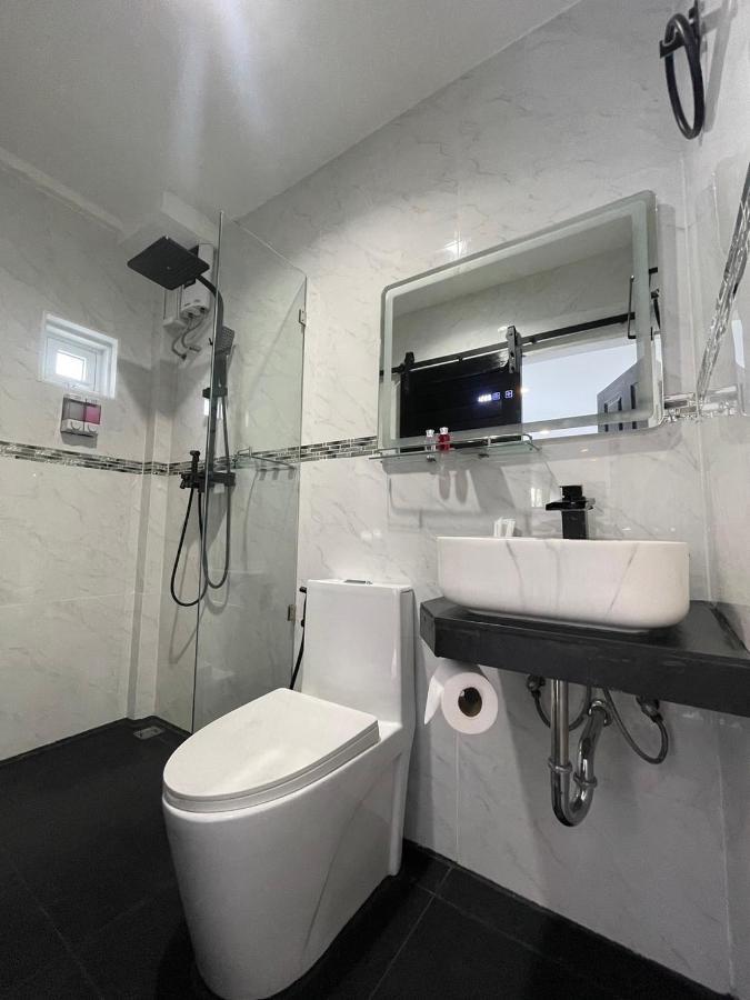 Thonglor Suites Hotel Bangkok Luaran gambar