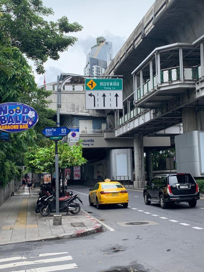 Thonglor Suites Hotel Bangkok Luaran gambar