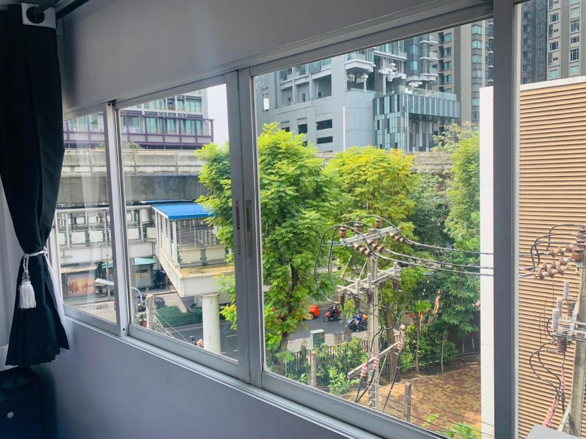 Thonglor Suites Hotel Bangkok Luaran gambar