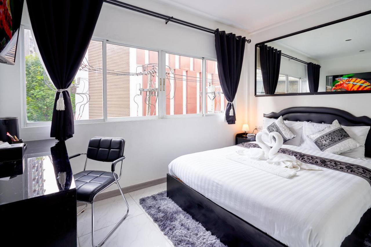 Thonglor Suites Hotel Bangkok Luaran gambar