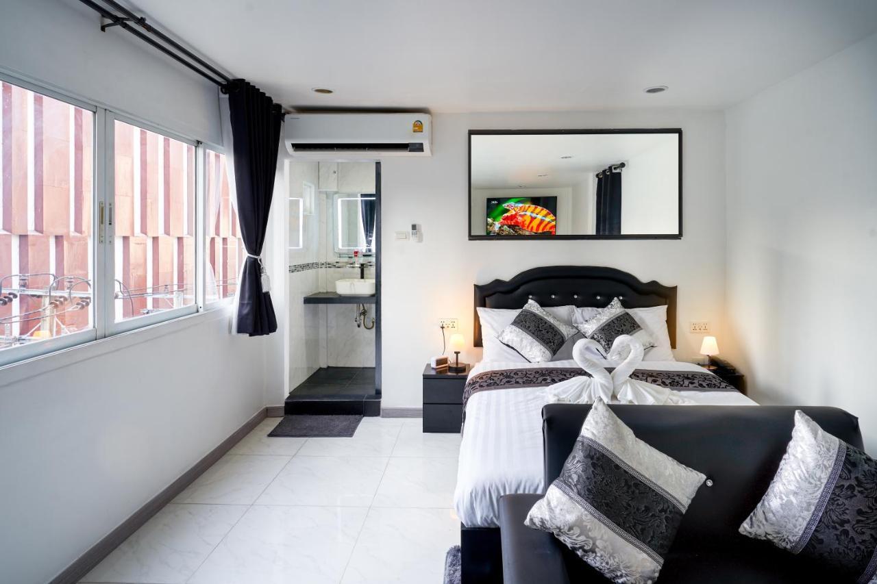 Thonglor Suites Hotel Bangkok Luaran gambar