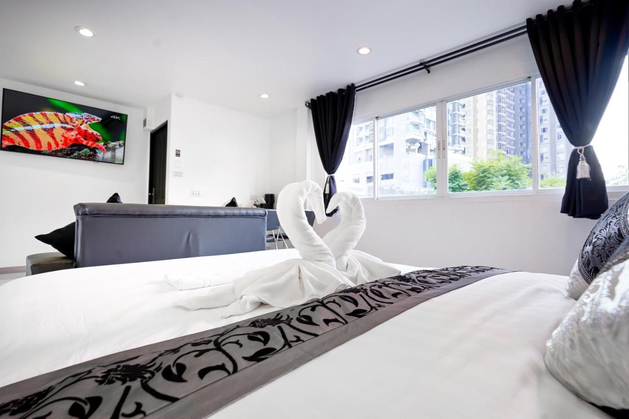 Thonglor Suites Hotel Bangkok Luaran gambar